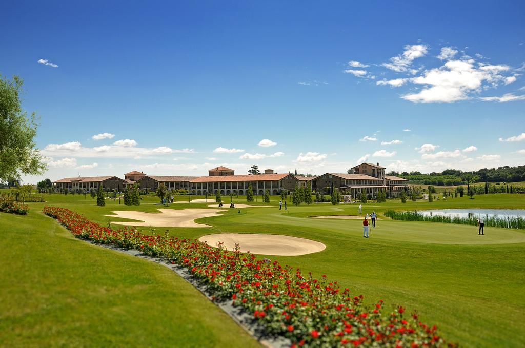 Garda Residence San Vigilio Golf Поццоленґо Екстер'єр фото
